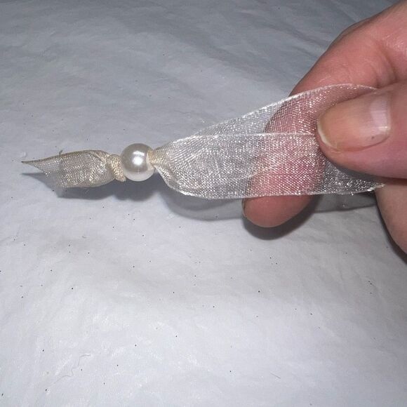 Fancy Feast by Purina 2012 Christmas Collector Ornament - Picture 6 of 6